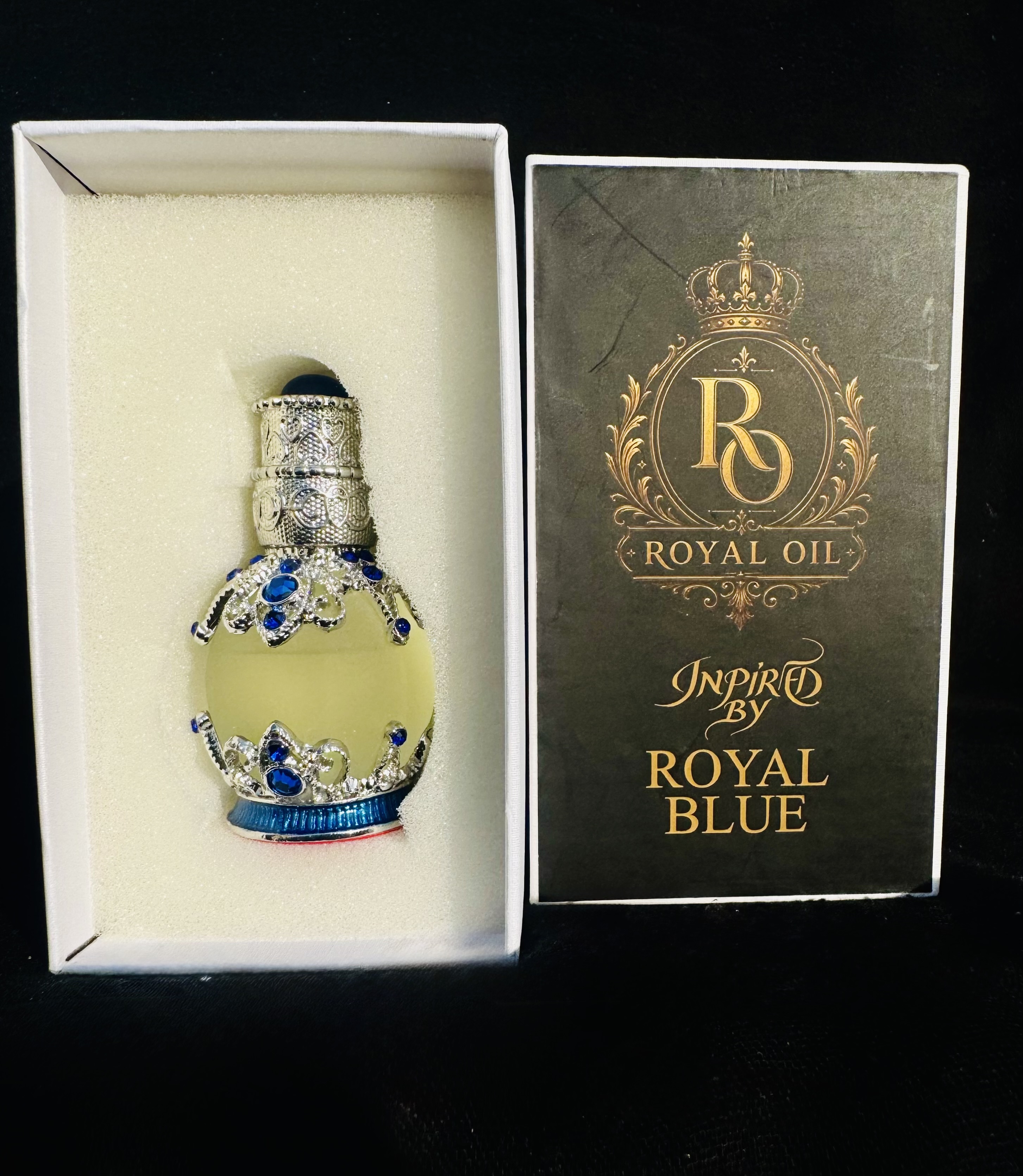 ROYAL BLUE